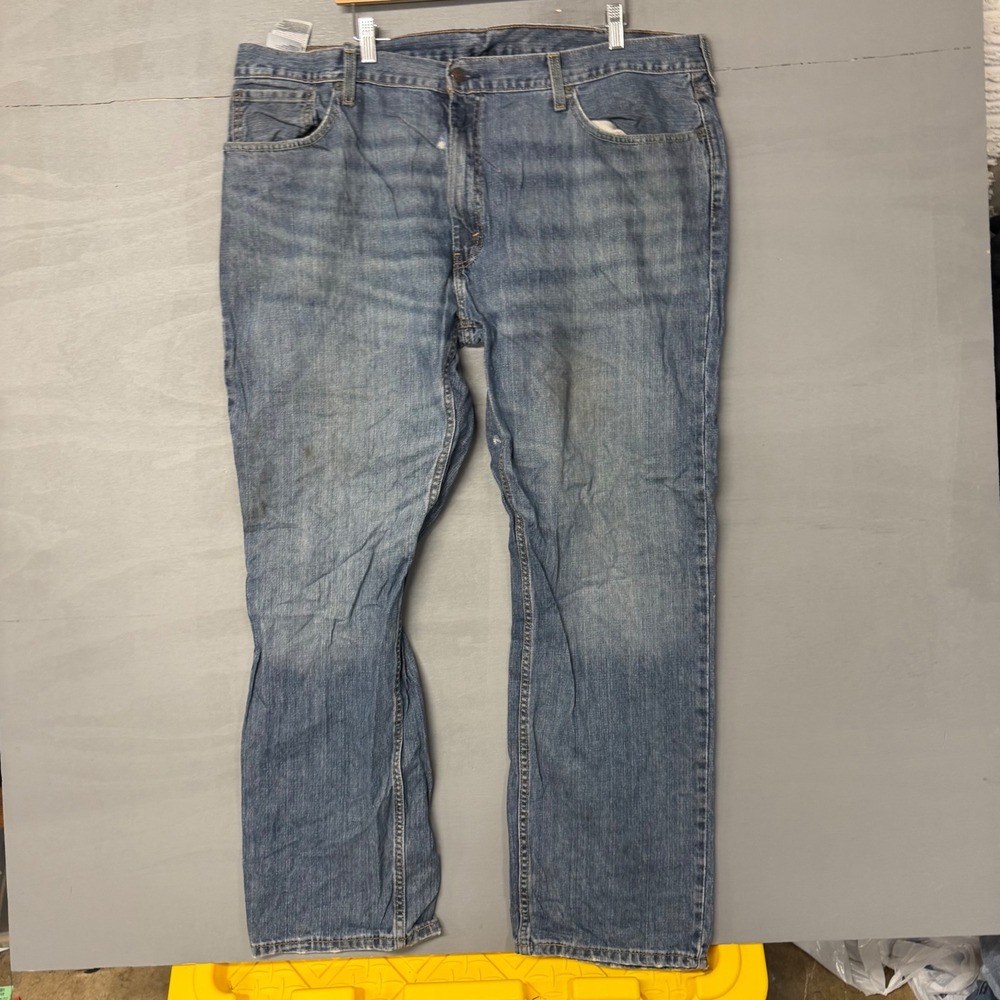 Levi Strauss 559 Relaxed Straight Jeans Mens 42x32 Medium Wash Blue Denim - Picture 2 of 5